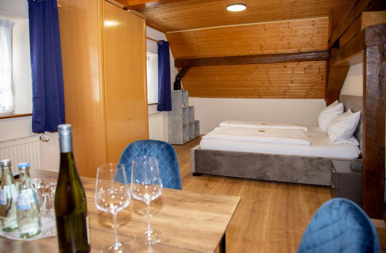 Hotel Weinhaus Kurtrierer Hof Leiwen Zewnętrze zdjęcie