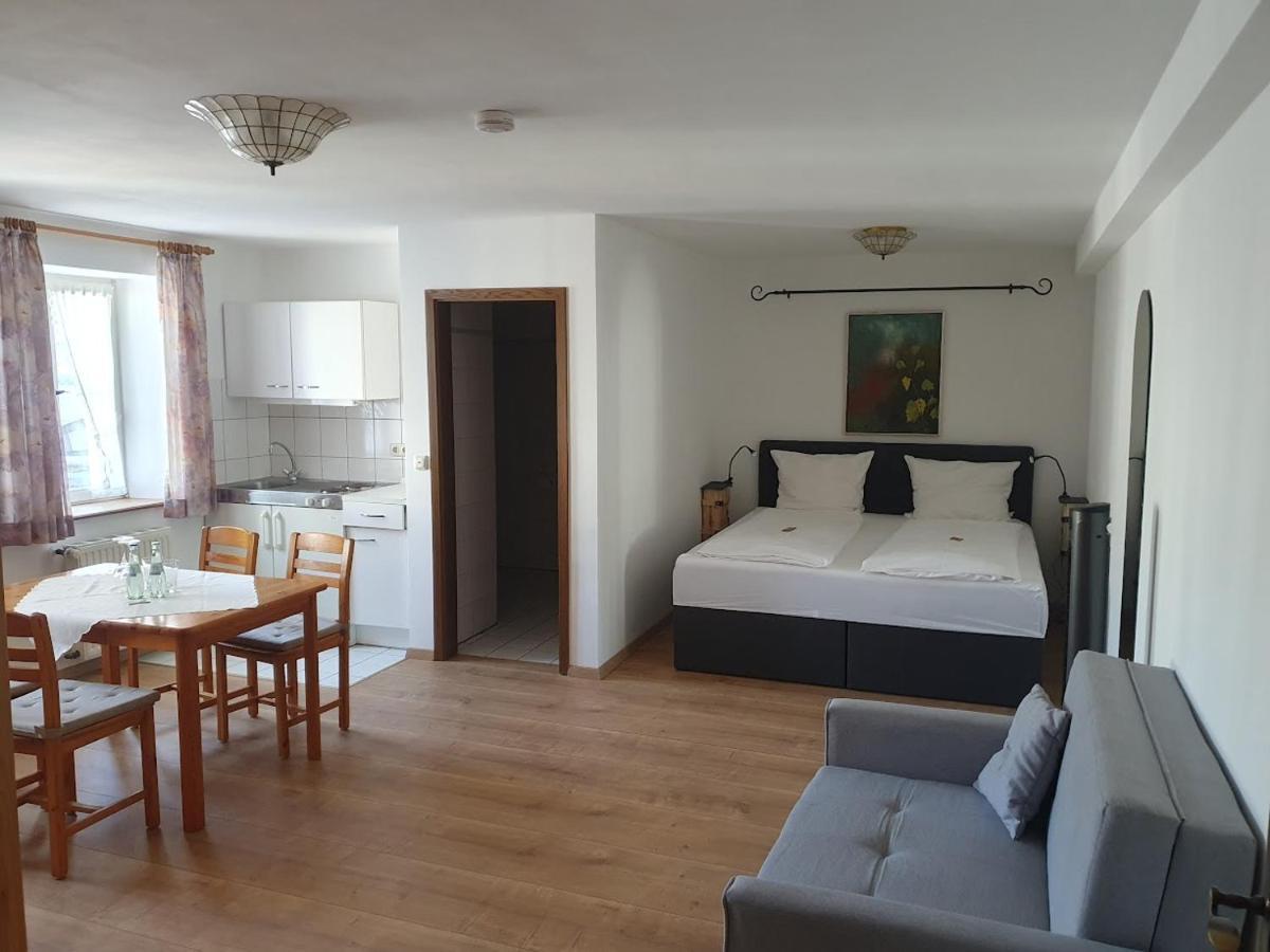 Hotel Weinhaus Kurtrierer Hof Leiwen Zewnętrze zdjęcie