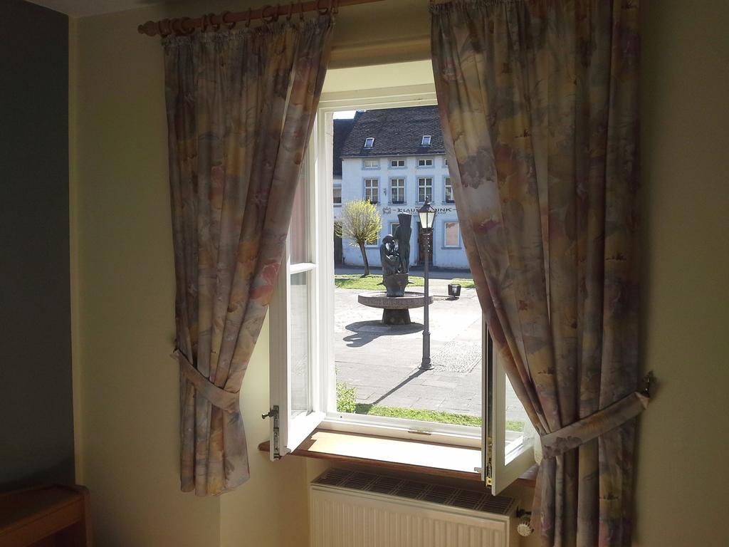 Hotel Weinhaus Kurtrierer Hof Leiwen Zewnętrze zdjęcie
