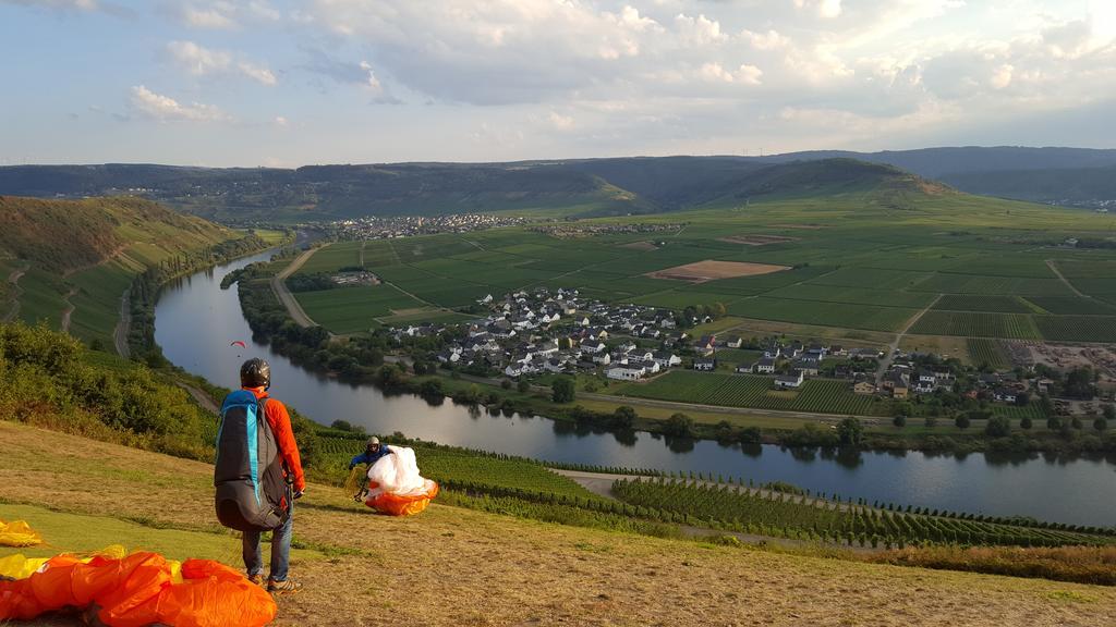 Hotel Weinhaus Kurtrierer Hof Leiwen Zewnętrze zdjęcie
