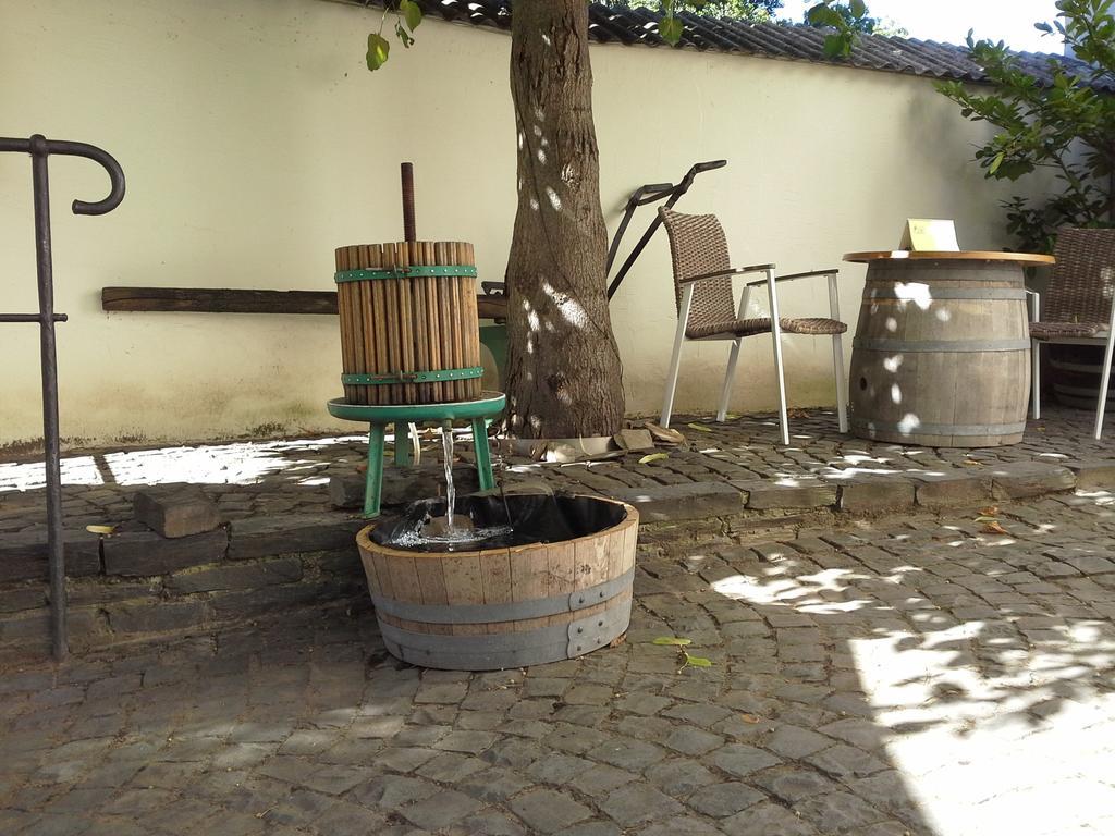 Hotel Weinhaus Kurtrierer Hof Leiwen Zewnętrze zdjęcie